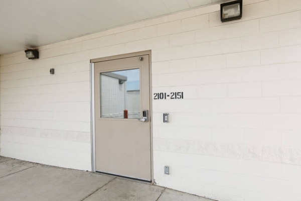 Facility photo: //images.sparefoot.com/medium/215115687e3cac26f63.jpg
