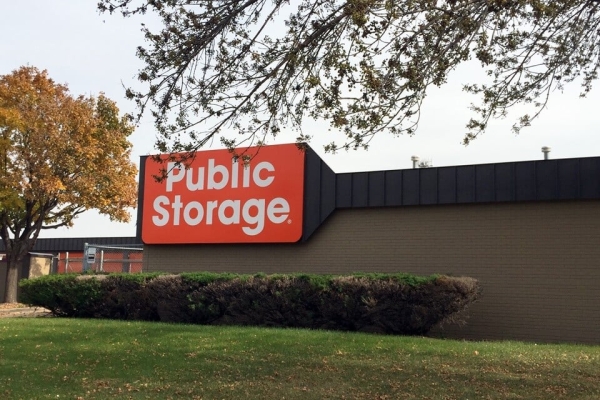 Facility photo: //images.sparefoot.com/medium/215116688f614fb6021.jpg