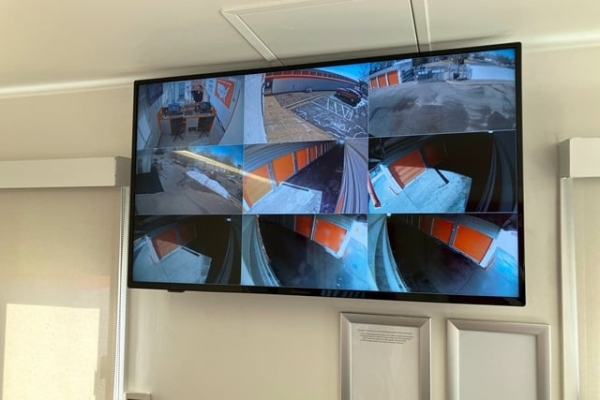 Facility photo: //images.sparefoot.com/medium/215116690a0aacd7909.jpg