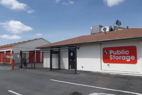 Storage Units at Public Storage - Aurora - 565 Hanover Way - 565 Hanover Way