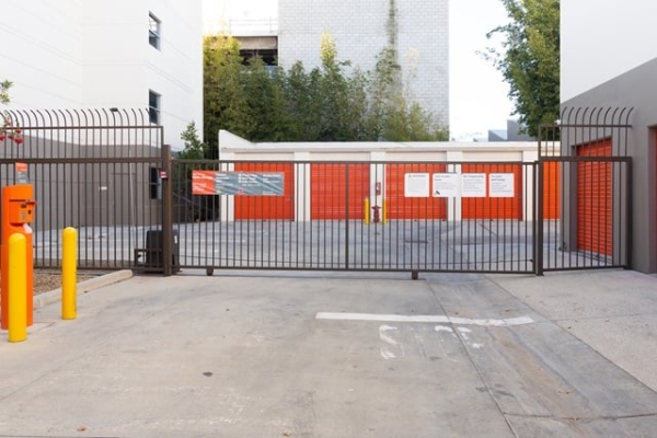 Facility photo: //images.sparefoot.com/medium/2151386939811850cec.jpg