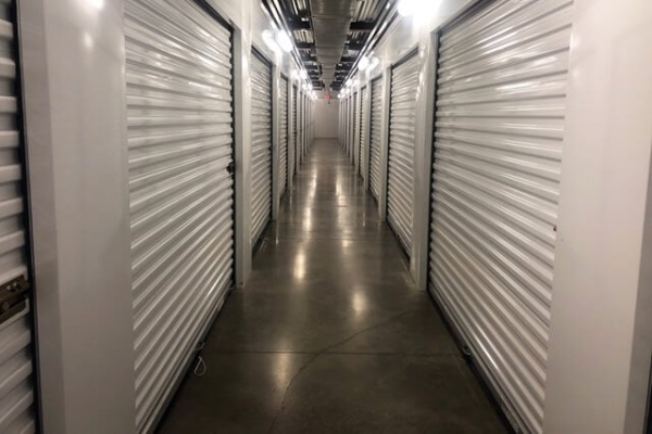 Facility photo: //images.sparefoot.com/medium/21514069e629ae8fafe.jpg