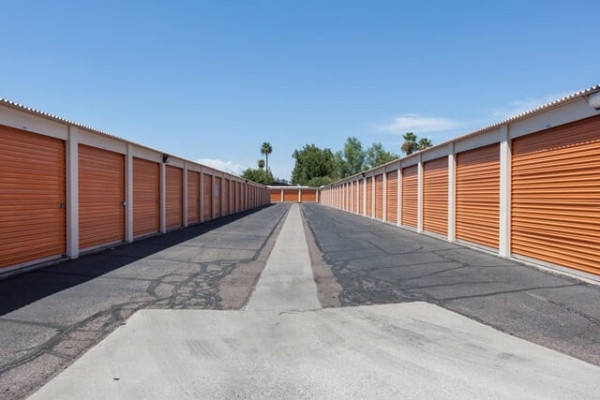 Storage Units at Public Storage - Phoenix - 1808 W Camelback Rd - 1808 W Camelback Rd