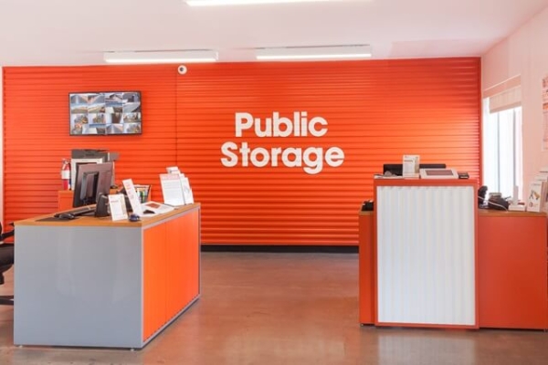 Storage Units at Public Storage - Phoenix - 1808 W Camelback Rd - 1808 W Camelback Rd
