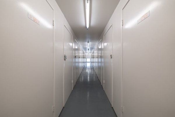 Facility photo: //images.sparefoot.com/medium/2151476999c2205527f.jpg