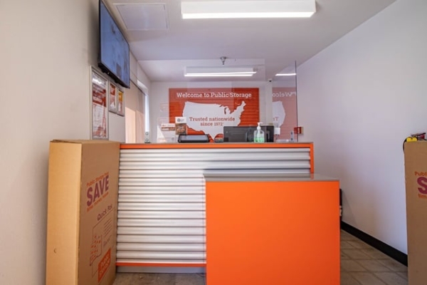 Storage Units at Public Storage - Sunland - 10400 Sunland Blvd - 10400 Sunland Blvd