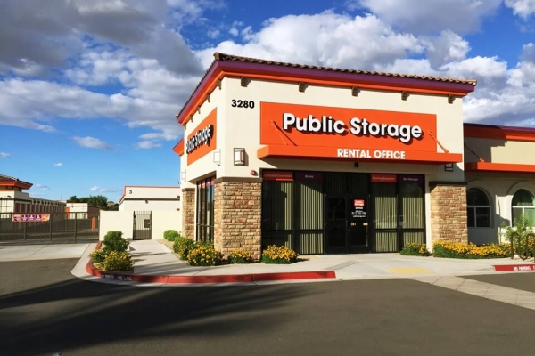 Storage Units at Public Storage - Gilbert - 3280 E Chandler Heights Rd - 3280 E Chandler Heights Rd