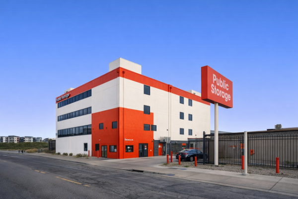 Facility photo: //images.sparefoot.com/medium/2151546999c26acb7cd.jpg