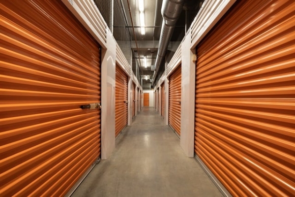 Facility photo: //images.sparefoot.com/medium/2151636890b3aa08bb1.jpg
