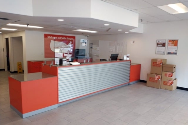 Facility photo: //images.sparefoot.com/medium/215188687e3de44904e.jpg