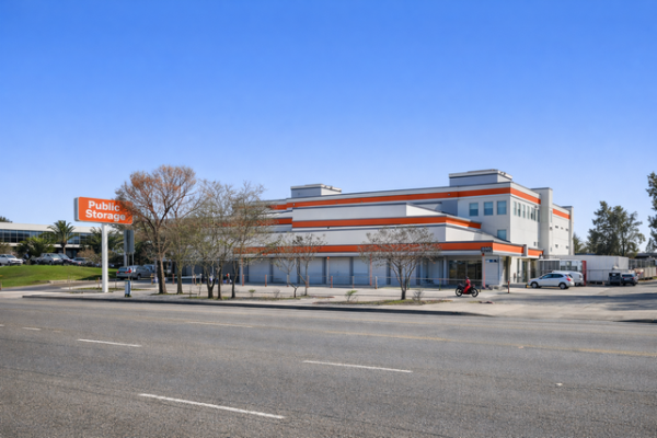Storage Units at Public Storage - Chatsworth - 9350 Topanga Canyon Blvd - 9350 Topanga Canyon Blvd