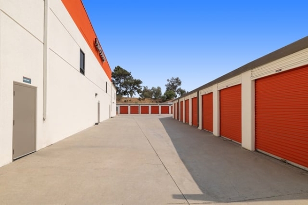 Storage Units at Public Storage - Los Angeles - 649 S Boyle Ave - 649 S Boyle Ave
