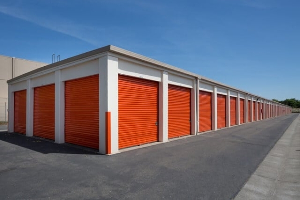 Facility photo: //images.sparefoot.com/medium/2152126890b3e73082d.jpg