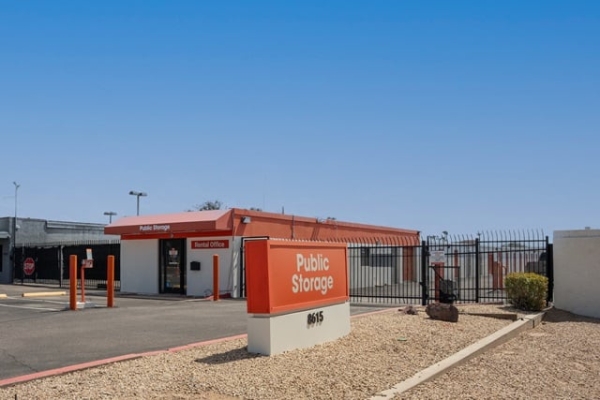 Public Storage - Scottsdale - 8615 E McDowell Rd
