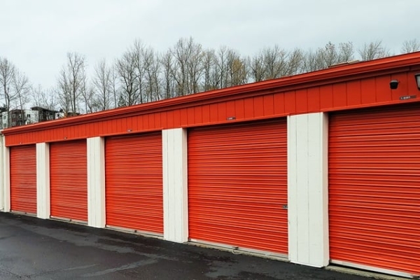 Facility photo: //images.sparefoot.com/medium/215222688e1046a4d06.jpg