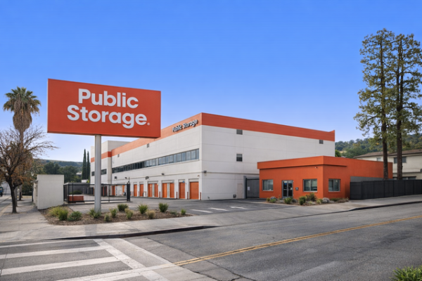 Storage Units at Public Storage - Studio City - 10830 Ventura Blvd - 10830 Ventura Blvd