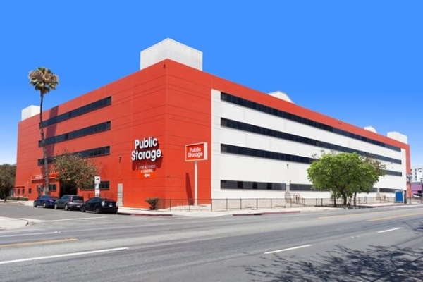 Storage Units at Public Storage - Los Angeles - 6801 Santa Monica Blvd - 6801 Santa Monica Blvd