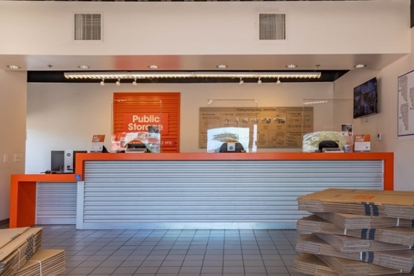 Facility photo: //images.sparefoot.com/medium/215238691c9064a1ad6.jpg