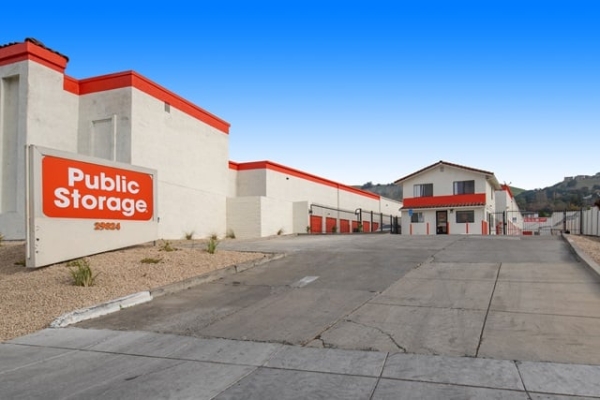 Facility photo: //images.sparefoot.com/medium/2152436890b37d37850.jpg