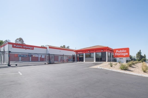 Facility photo: //images.sparefoot.com/medium/215254688cbf4d411f5.jpg