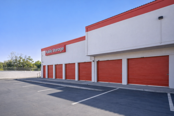 Facility photo: //images.sparefoot.com/medium/2152546991d5991a091.jpg