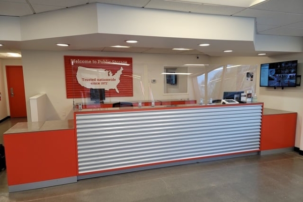 Facility photo: //images.sparefoot.com/medium/215258699084b6a6e11.jpg