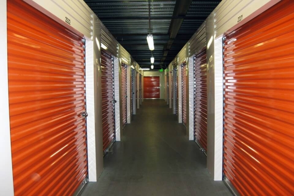 Facility photo: //images.sparefoot.com/medium/21525869f5fc4260c06.jpg