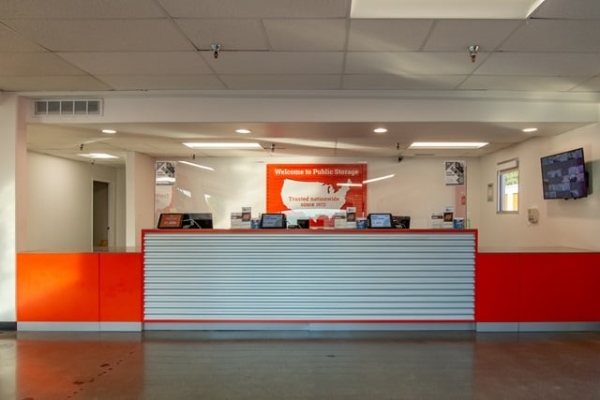 Facility photo: //images.sparefoot.com/medium/215260688e10ce87f50.jpg