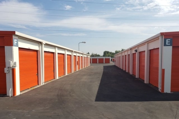 Storage Units at Public Storage - Sacramento - 1940 Howe Ave - 1940 Howe Ave