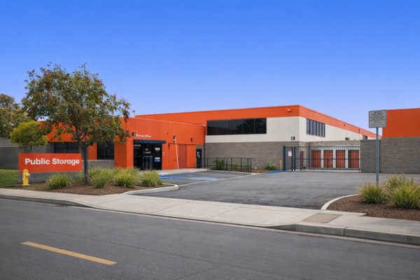 Facility photo: //images.sparefoot.com/medium/21526769f4aa8167e1d.jpg