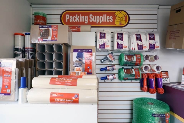 Facility photo: //images.sparefoot.com/medium/215282688626dd9f307.jpg