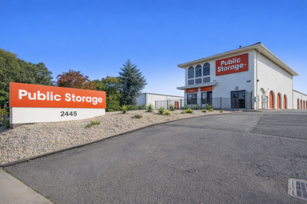 Facility photo: //images.sparefoot.com/medium/21528569f5fc0776d4a.jpg