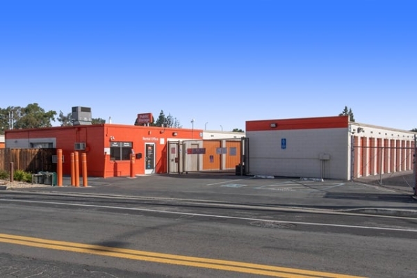 Storage Units at Public Storage - Santa Clara - 881 Duane Ave - 881 Duane Ave