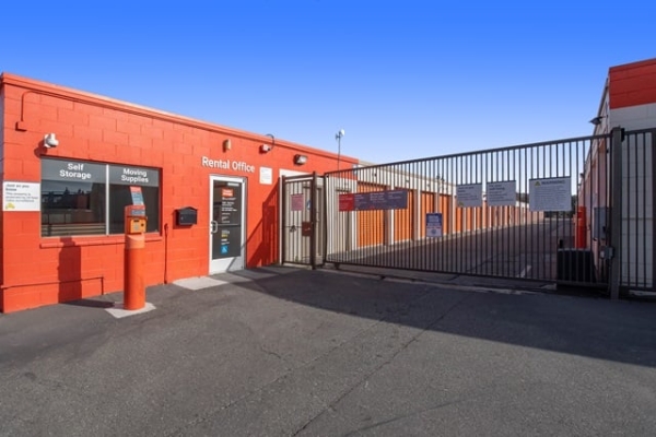 Storage Units at Public Storage - Santa Clara - 881 Duane Ave - 881 Duane Ave