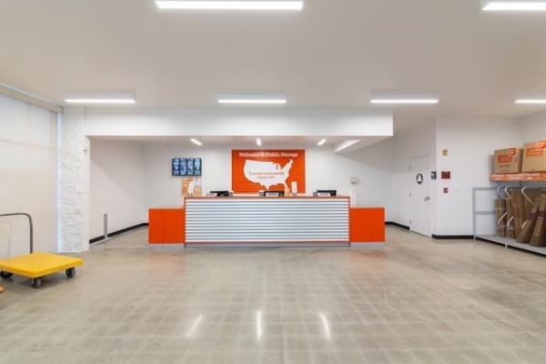 Facility photo: //images.sparefoot.com/medium/2152916957d3edbccd9.jpg