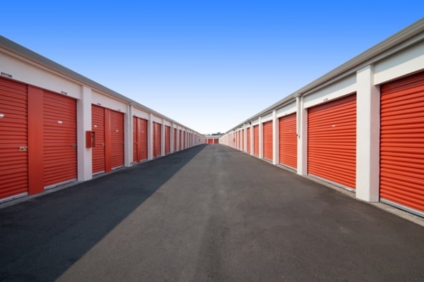 Storage Units at Public Storage - Oakland - 6201 San Leandro Street - 6201 San Leandro Street