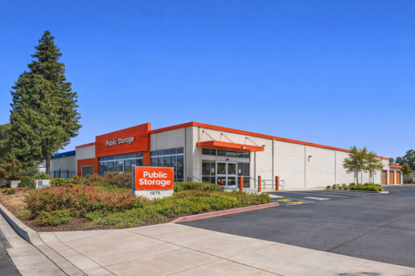 Facility photo: //images.sparefoot.com/medium/2152986999c24fc53af.jpg