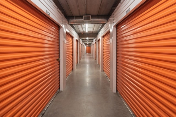 Facility photo: //images.sparefoot.com/medium/21529969f5fc461c335.jpg