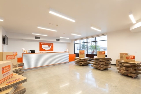 Facility photo: //images.sparefoot.com/medium/21531169f5fc5d52b37.jpg