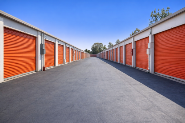 Facility photo: //images.sparefoot.com/medium/2153236999c1d667f78.jpg