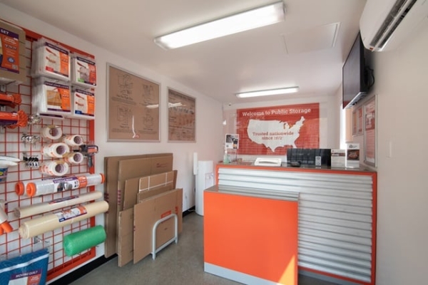 Storage Units at Public Storage - San Rafael - 380 Merrydale Road - 380 Merrydale Road