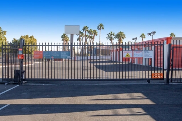 Storage Units at Public Storage - Las Vegas - 4300 Boulder Hwy - 4300 Boulder Hwy