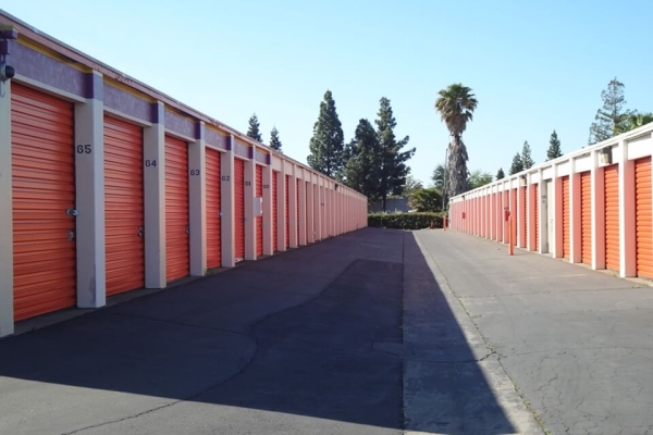 Storage Units at Public Storage - Sacramento - 1820 Frienza Ave - 1820 Frienza Ave