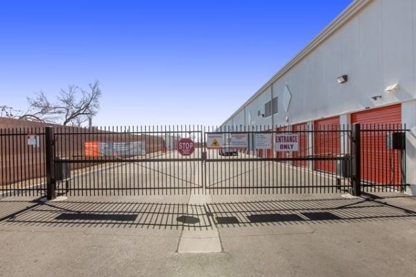 Storage Units at Public Storage - North Las Vegas - 2435 E Cheyenne Ave - 2435 E Cheyenne Ave
