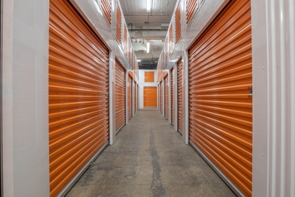 Storage Units at Public Storage - Los Angeles - 4174 W Pico Blvd - 4174 W Pico Blvd