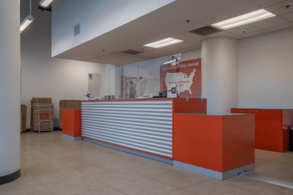 Storage Units at Public Storage - Los Angeles - 4174 W Pico Blvd - 4174 W Pico Blvd