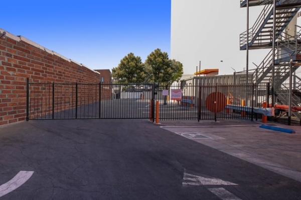 Storage Units at Public Storage - Los Angeles - 4174 W Pico Blvd - 4174 W Pico Blvd