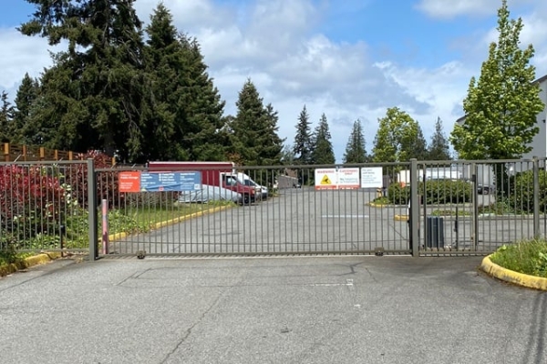 Facility photo: //images.sparefoot.com/medium/2153706878f8428a845.jpg
