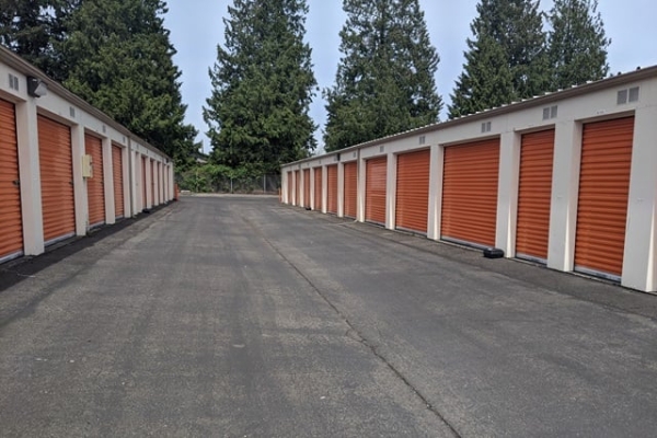 Facility photo: //images.sparefoot.com/medium/2153706a0878981bd27.jpg