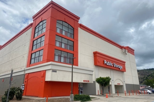 Facility photo: //images.sparefoot.com/medium/215377696f91d8e8a43.jpg